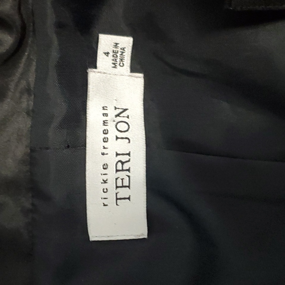 Rickie Freeman for Teri Jon Silk Black Blazer Women Two snaps Size 4 - Picture 6 of 8